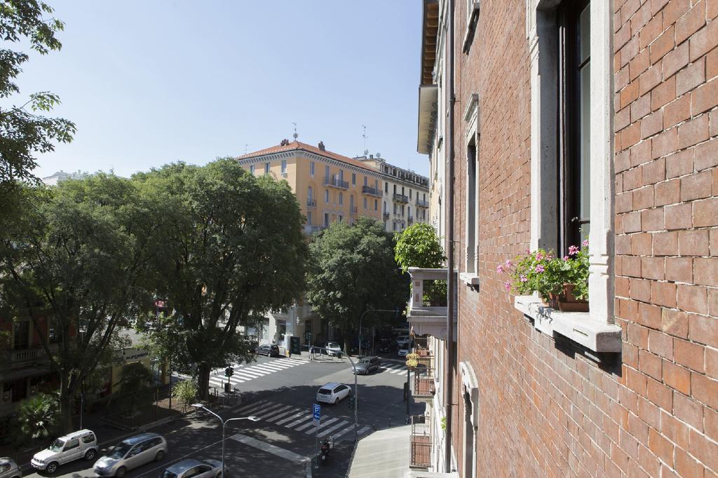 Fashion37 Apartment Milano Rum bild